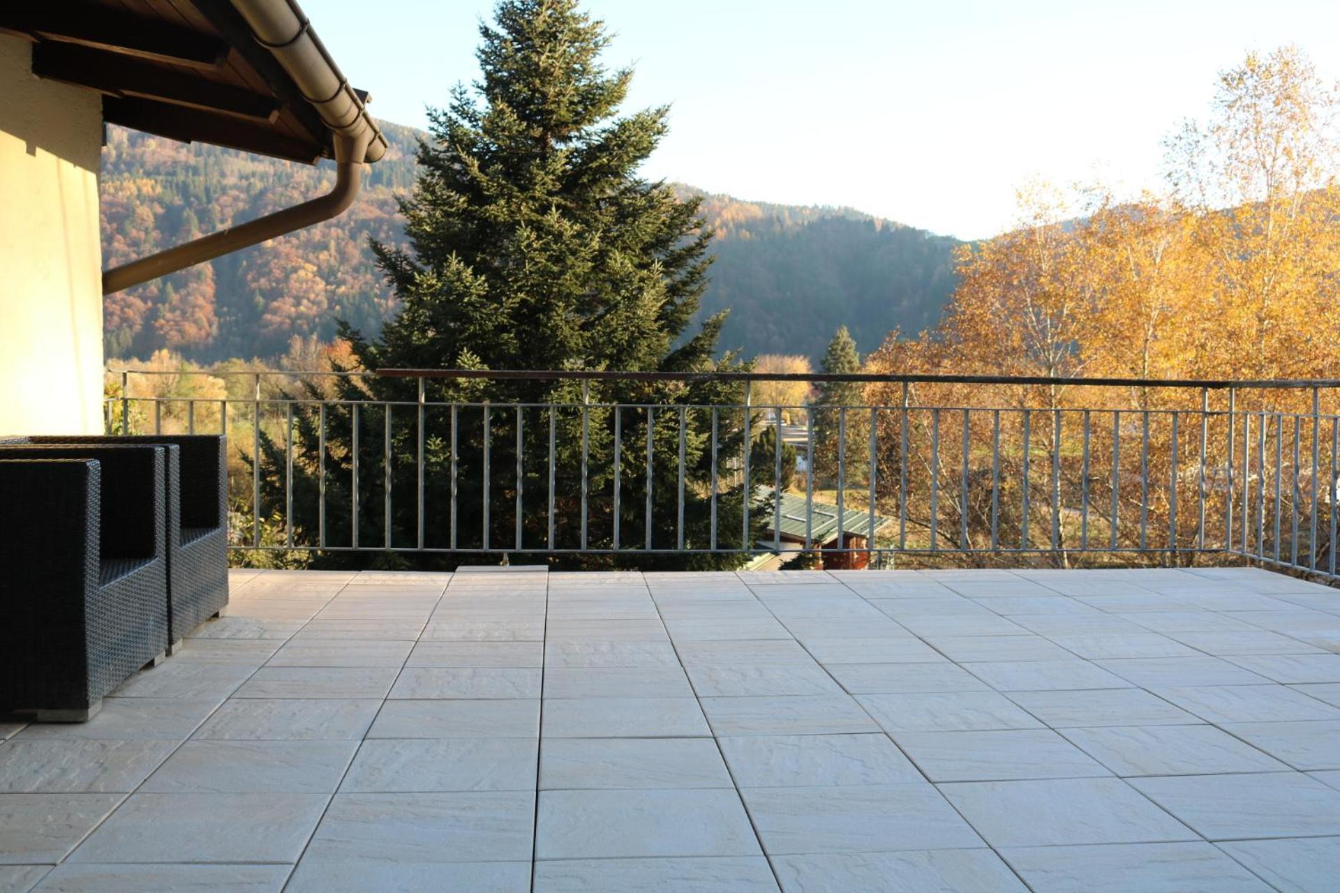 Top Five See & Bergblick - Haus Seepromenade Döbriach Exteriör bild